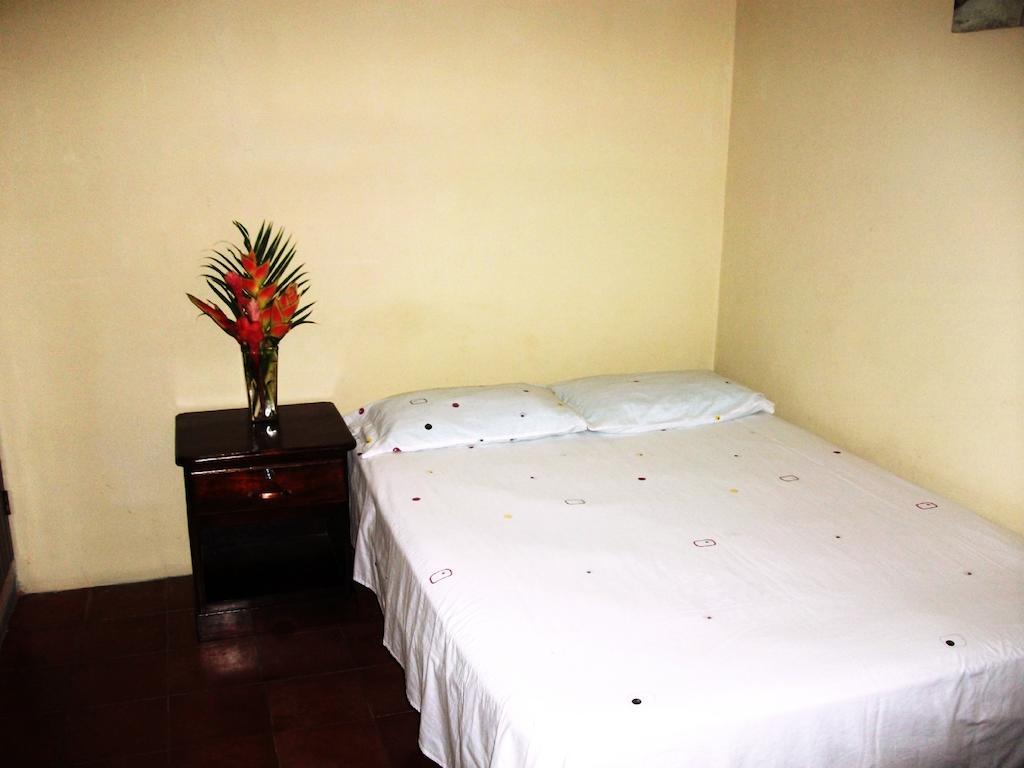 Hotel & Hostal Yaxkin Copán 部屋 写真