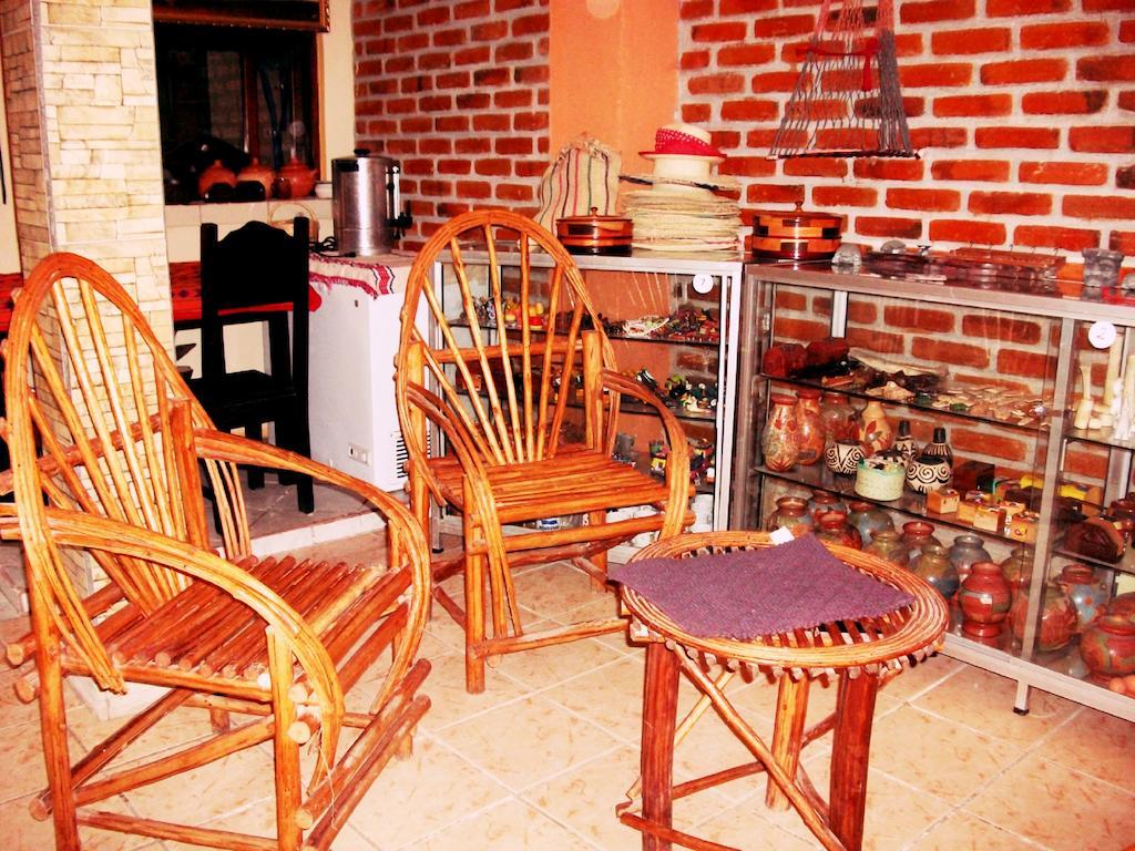 Hotel & Hostal Yaxkin Copán エクステリア 写真