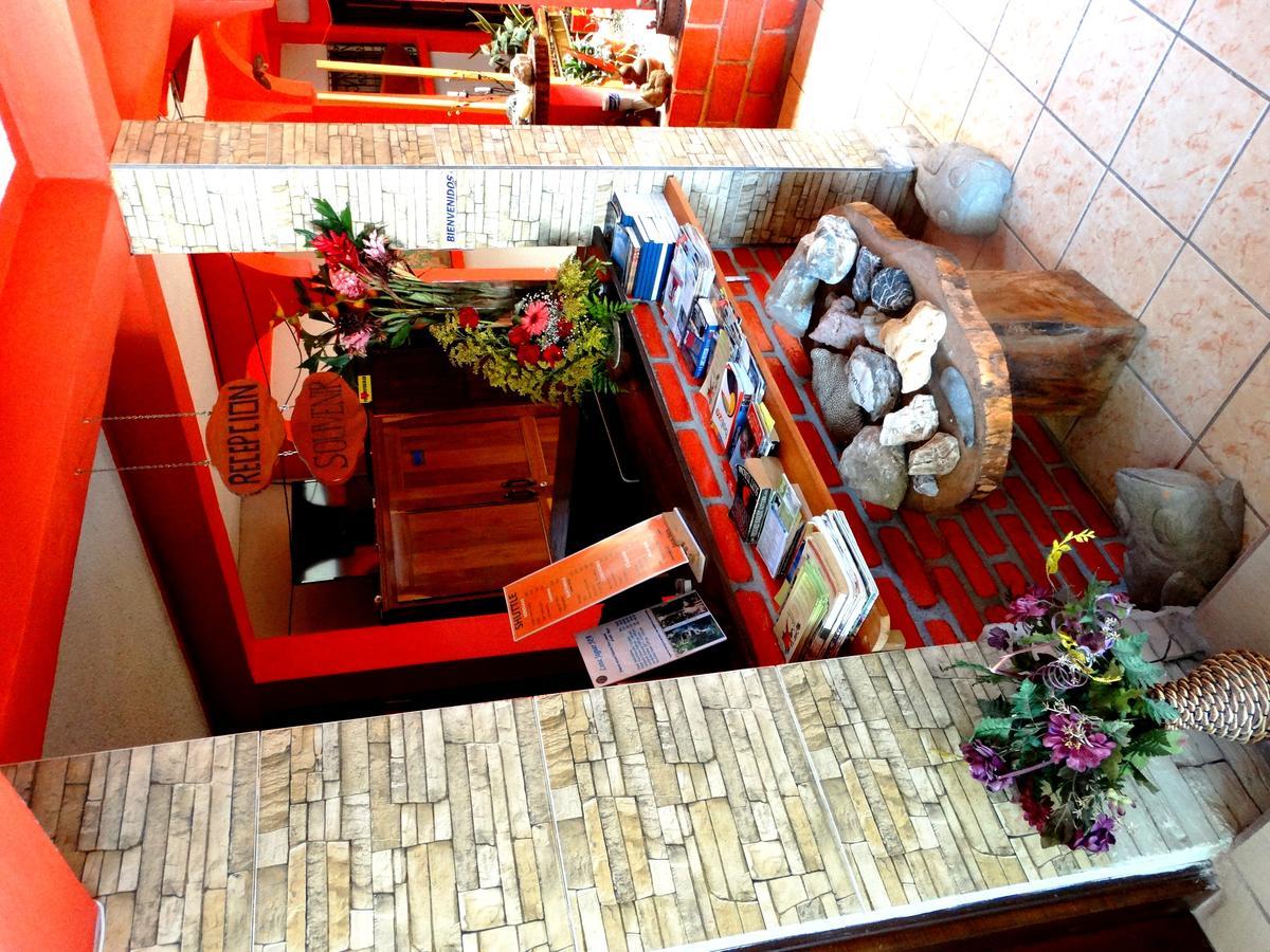 Hotel & Hostal Yaxkin Copán エクステリア 写真
