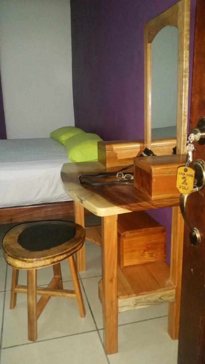 Hotel & Hostal Yaxkin Copán エクステリア 写真