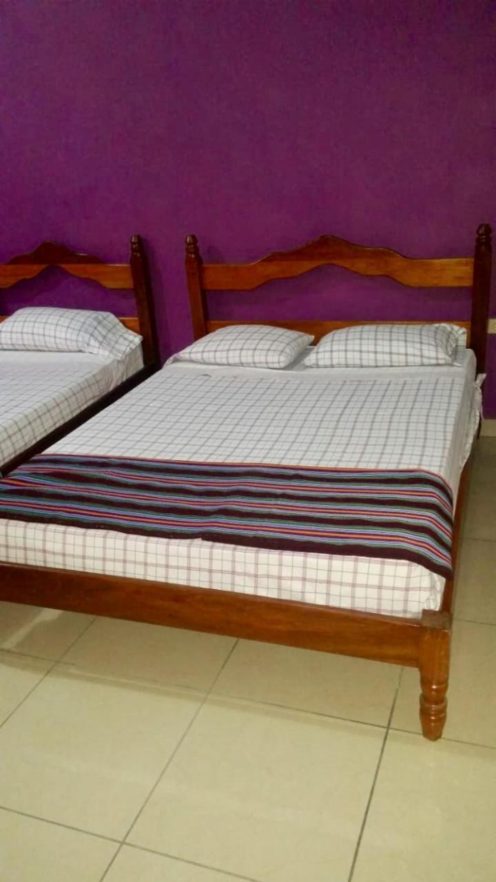 Hotel & Hostal Yaxkin Copán エクステリア 写真